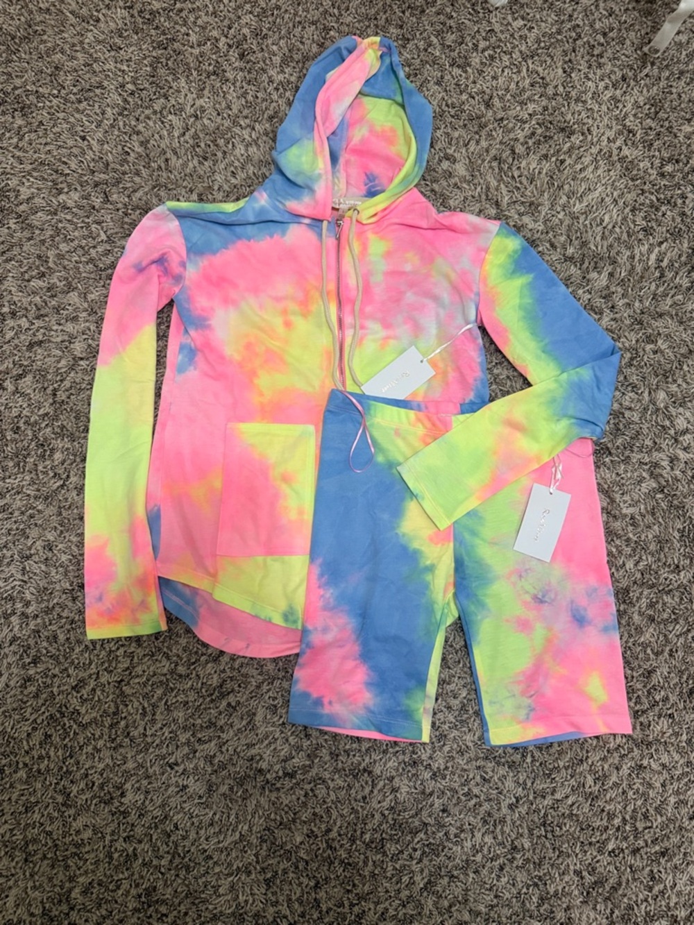 Tie-Dye Hooded Pullover & Shorts Set - Multicolor